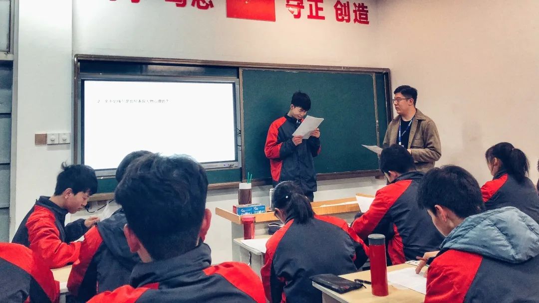 獎(jiǎng)學(xué)金備齊，等你來復(fù)讀！——2022年中考“復(fù)讀沖刺班”報(bào)名啦！