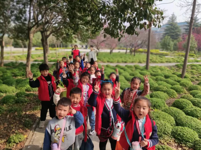 春暖花開“趣”尋春——復興幼兒園春游活動